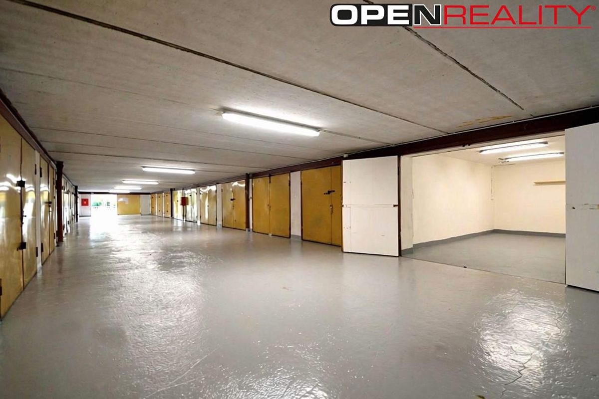 Prodej garáže 17 m², Praha – fotka 1 z 3
