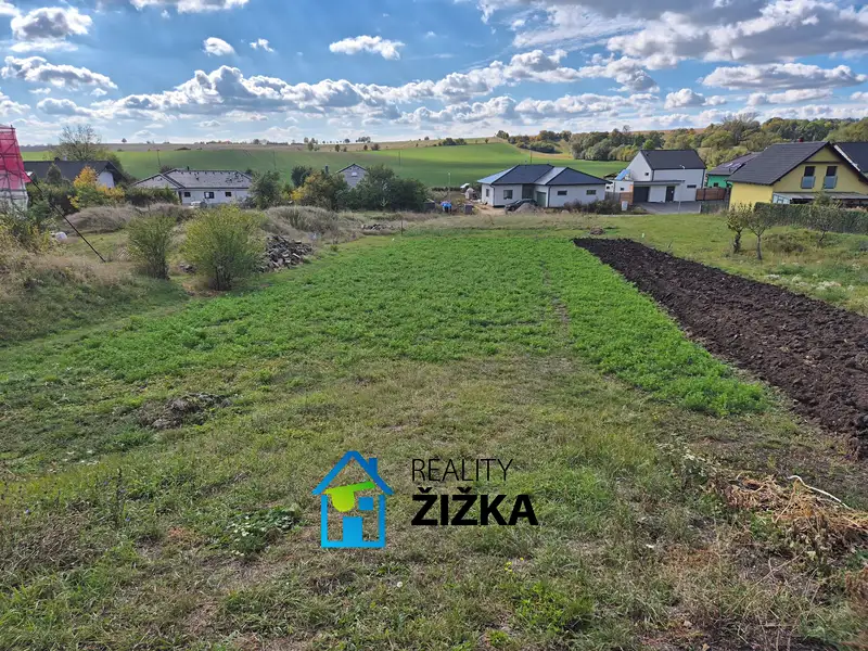 Prodej stavebního pozemku 600 m², Rousínov – náhled fotky 2