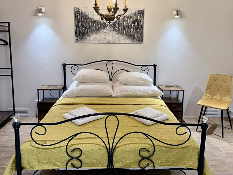 Pronájem bytu atypický 94 m², Praha – náhled fotky 2