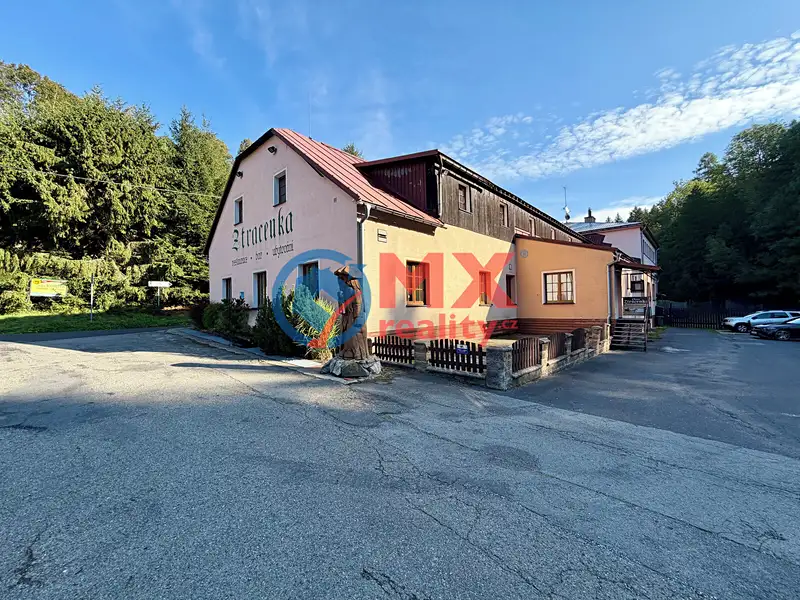 Prodej ubytovacího zařízení 2428 m², Sobotín – náhled fotky 1