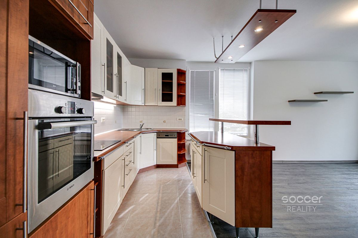 Pronájem bytu 2+kk 63 m²