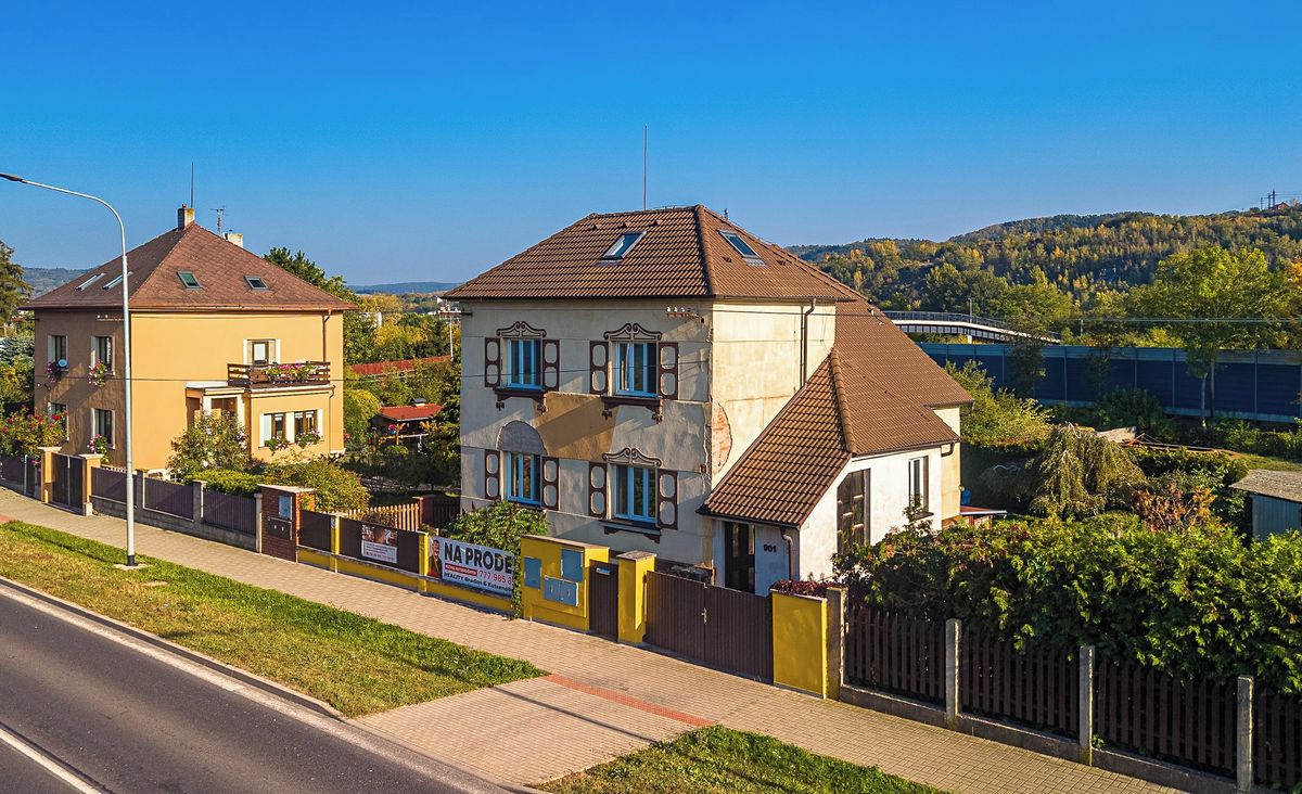Prodej vícegeneračního domu 250 m², pozemek 542 m², Beroun – fotka 1 z 3