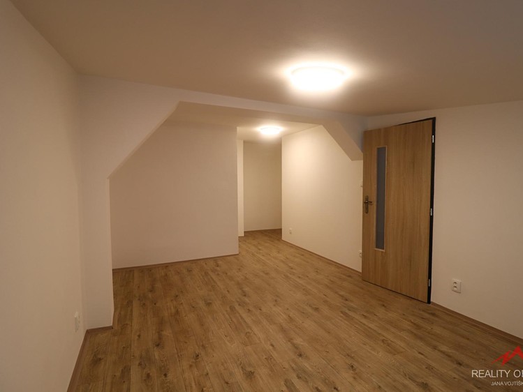 Wohnung 3+kk zur Miete, 100 m² (8 von 13)