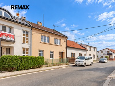 Будинок на продаж, 240 м² (2 з 37)