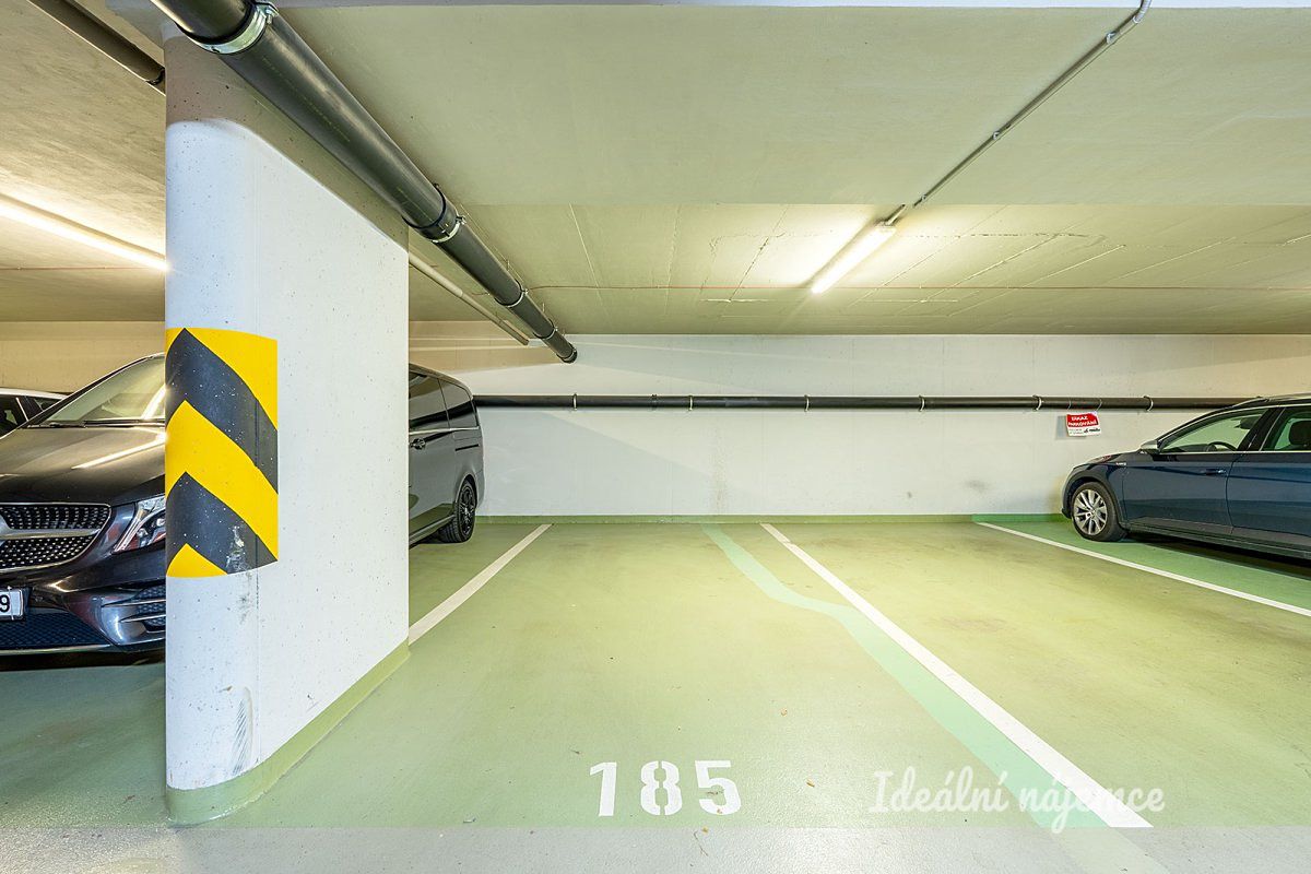 Pronájem bytu 2+kk 64 m² – fotografie 3