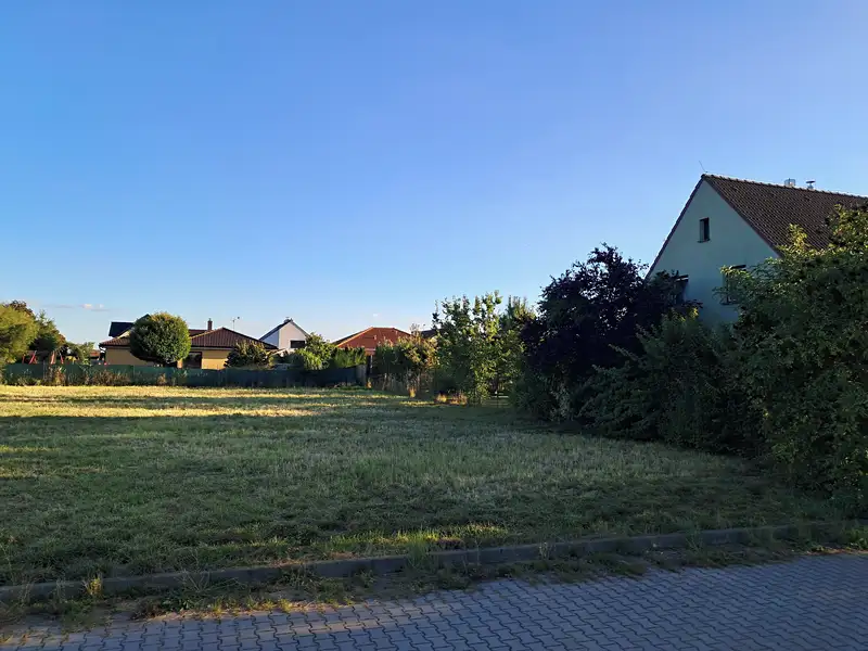 Pronájem zahrady 1013 m², Větrušice – náhled fotky 2