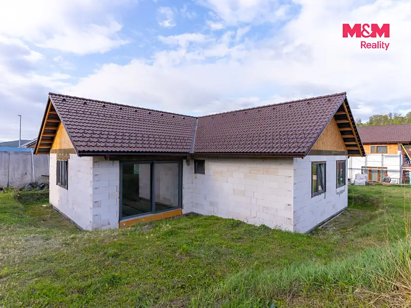 Prodej rodinného domu 120 m², pozemek 871 m², Městečko Trnávka – náhled fotky 3