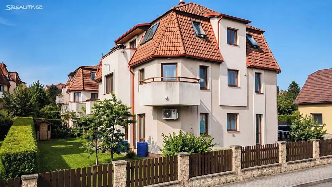 Pronájem bytu 4+kk 105 m², Úvaly – fotka 1 z 3