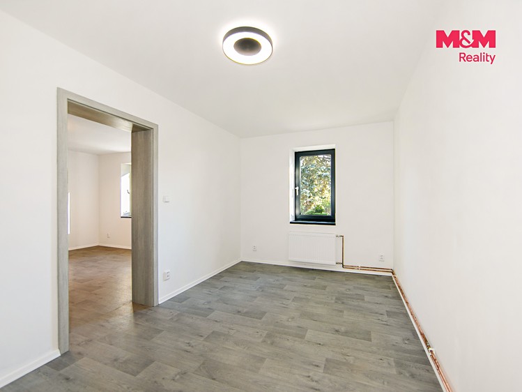Prodej domu, 100 m² (9 z 24)
