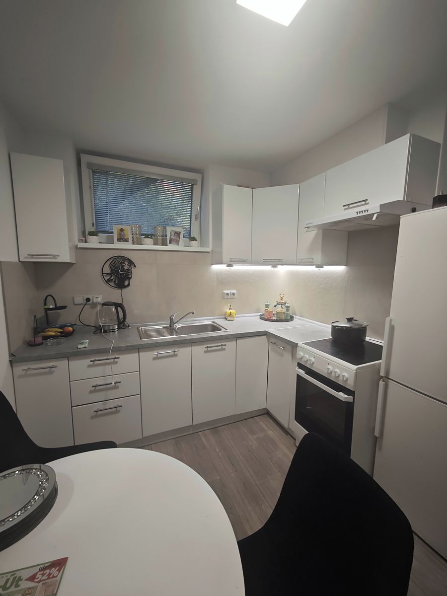 Prodej bytu 2+1 64 m², Vsetín – fotka 1 z 3