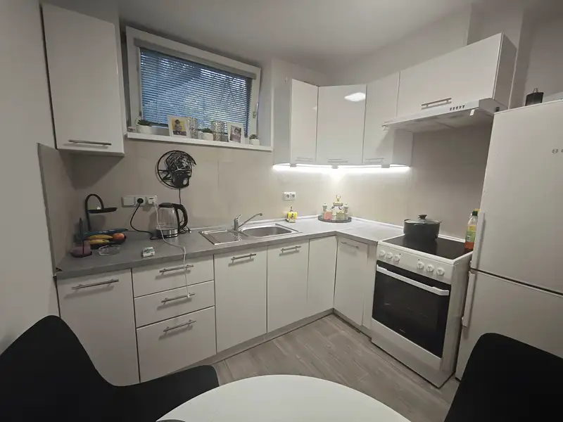 Prodej bytu 2+1 64 m², Vsetín – náhled fotky 2