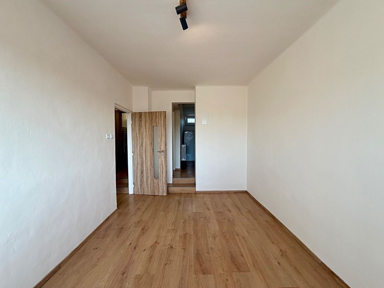 Wohnung 2+1 zur Miete, 45 m² (6 von 10)