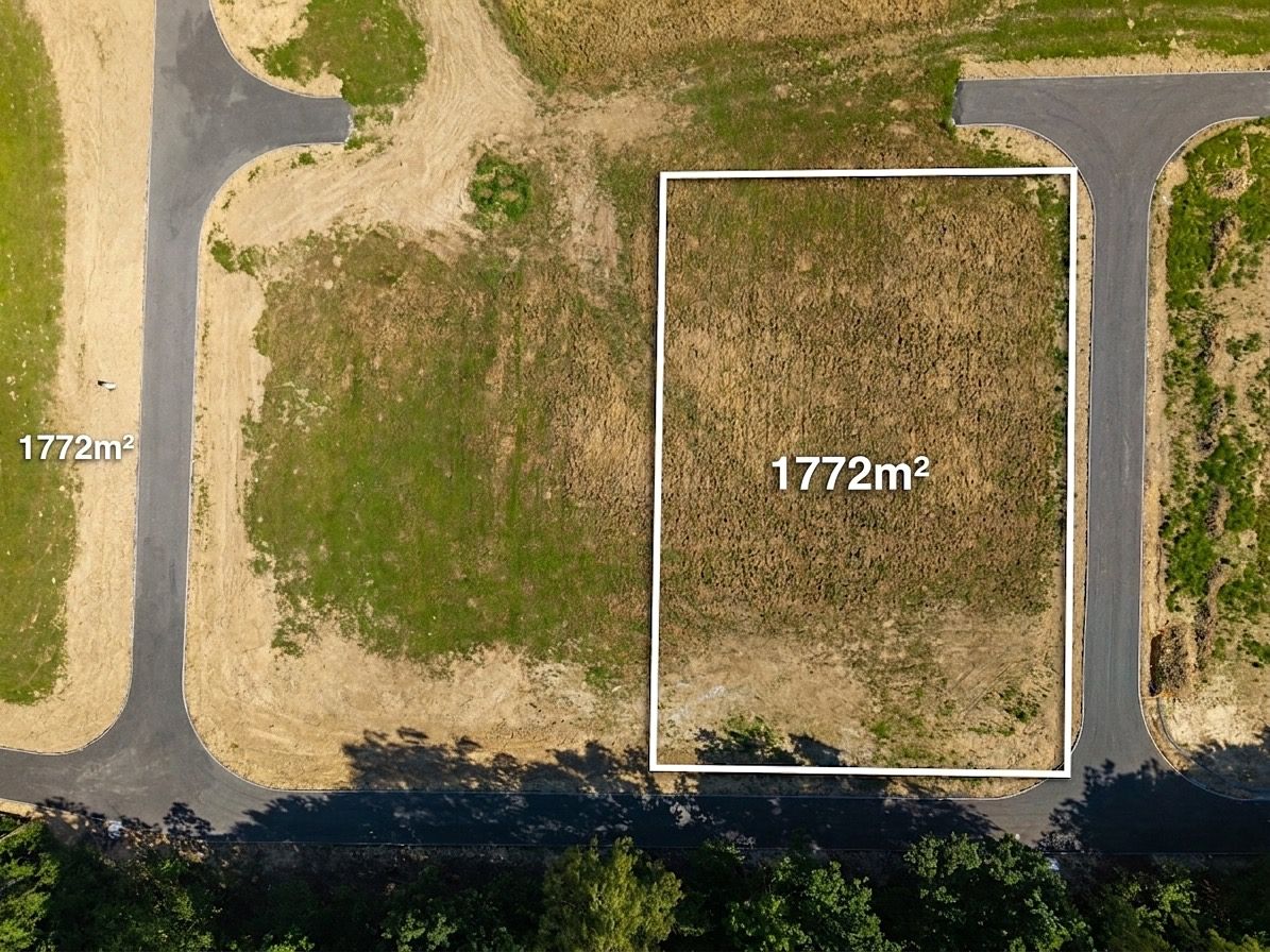 Prodej stavebního pozemku 1772 m²