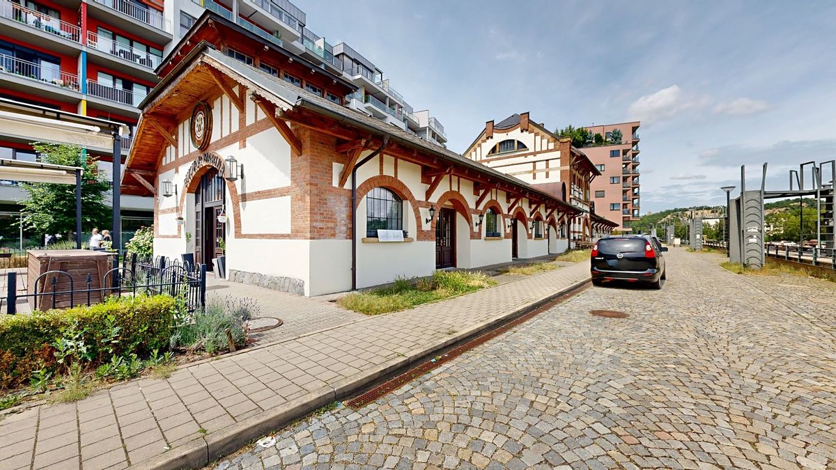 Dražba restaurace 1096 m², Praha – fotka 1 z 3