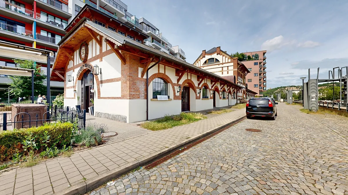 Dražba restaurace 1096 m²