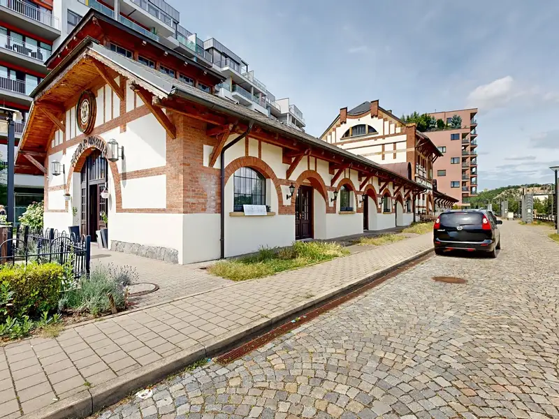 Dražba restaurace 1096 m², Praha – náhled fotky 1