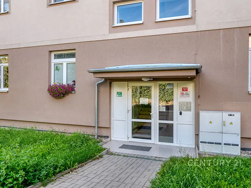Prodej bytu 3+kk 54 m², Milovice – náhled fotky 3