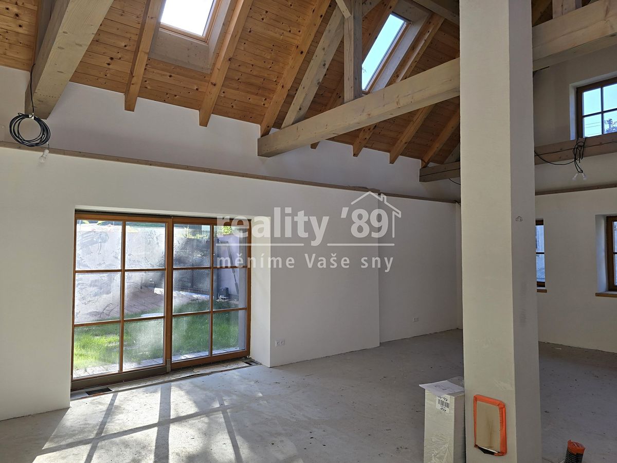 Prodej rodinného domu 171 m², pozemek 359 m² – fotografie 4