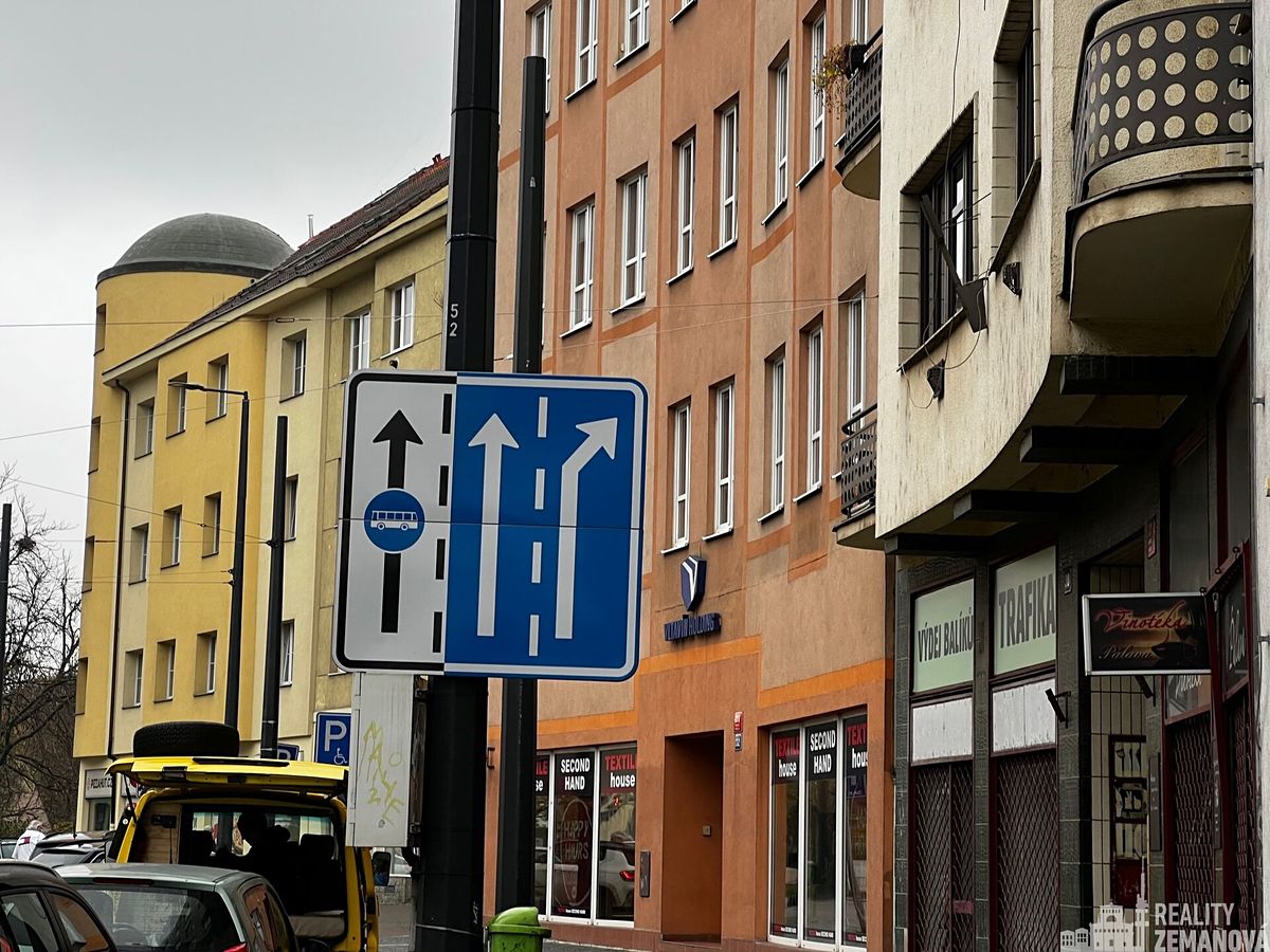 Pronájem kanceláře 34 m² – fotografie 3