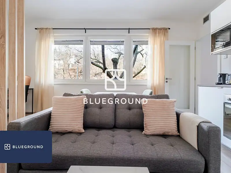 Pronájem bytu 1+kk 37 m², Praha – náhled fotky 2