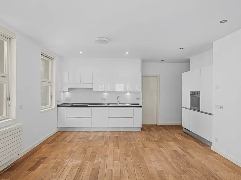 Pronájem bytu 2+kk 61 m², Praha – náhled fotky 1