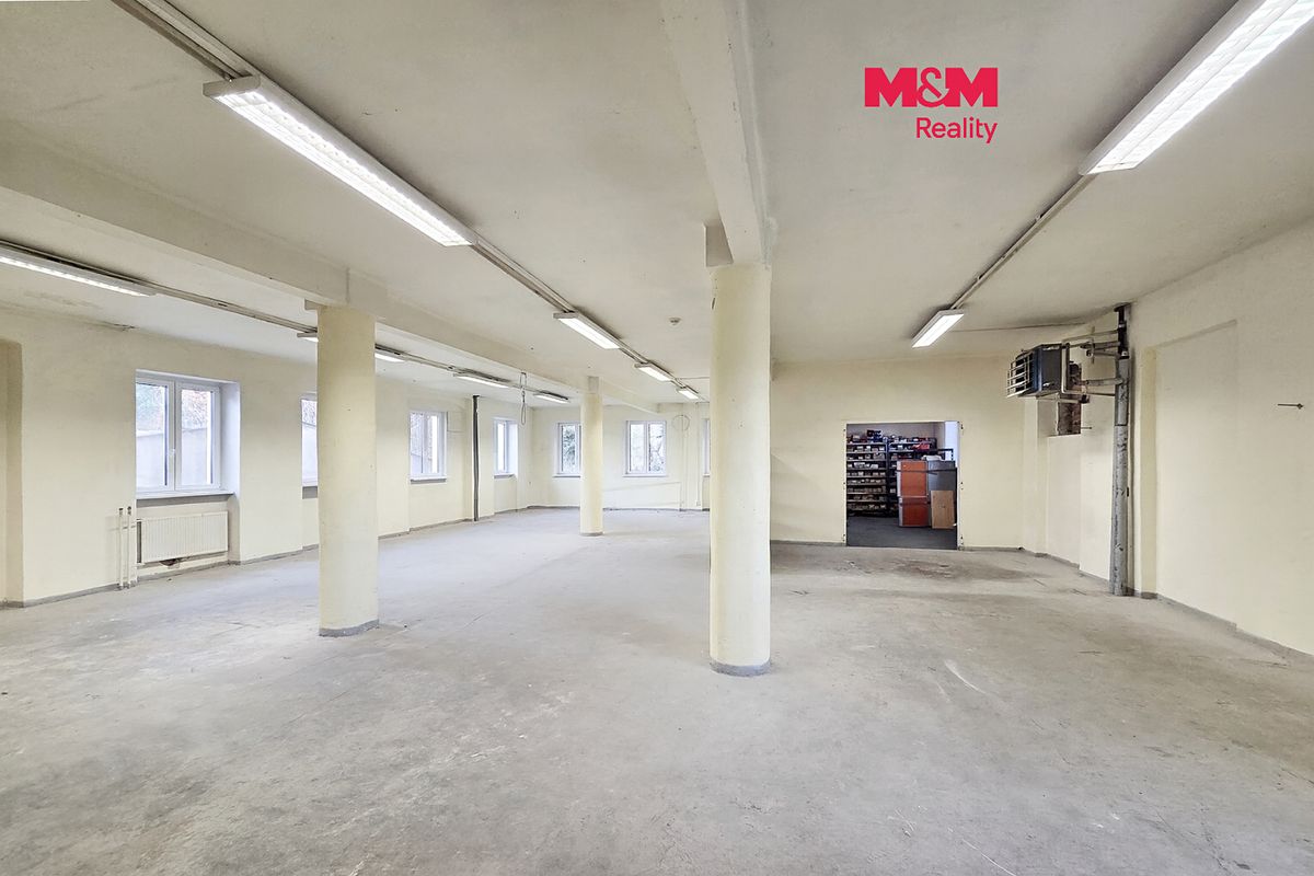 Pronájem obchodního prostoru 157 m², Karlovy Vary – fotka 1 z 3