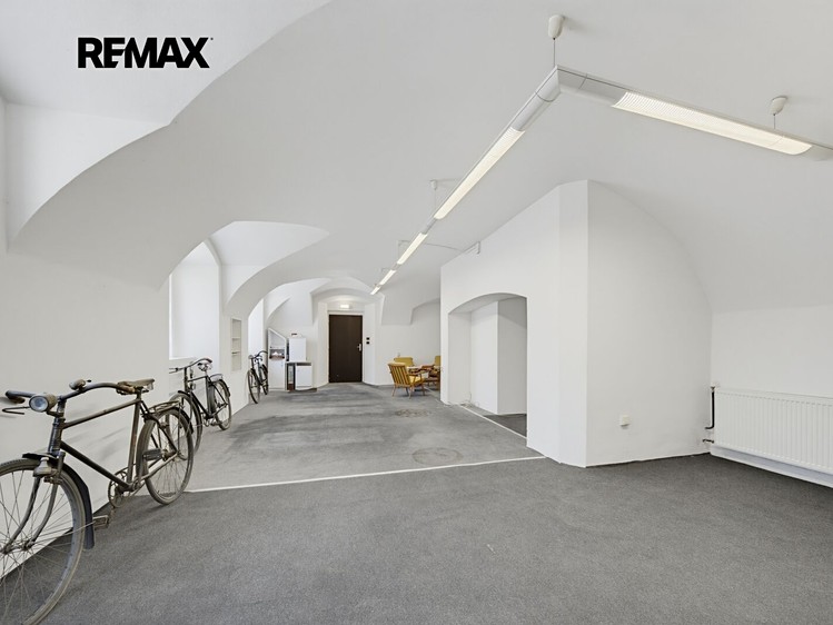Будинок на продаж, 380 м² (10 з 17)
