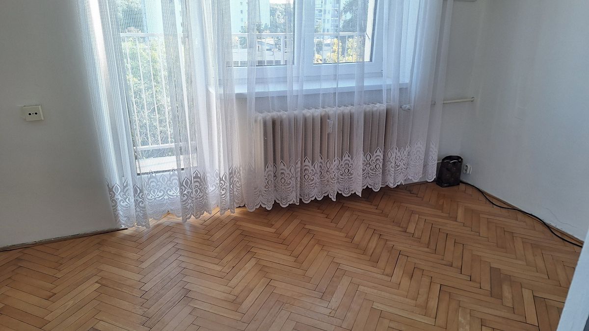 Pronájem bytu 2+1 55 m² – fotografie 4