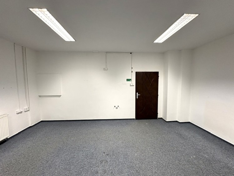 Pronájem komerčního prostoru, 78 m² (4 z 6)