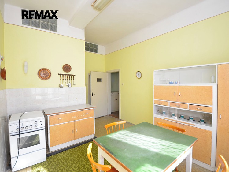 Комерційне приміщення на продаж, 90 м² (17 з 52)