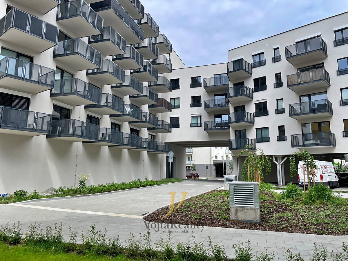 Pronájem bytu 2+kk 43 m²