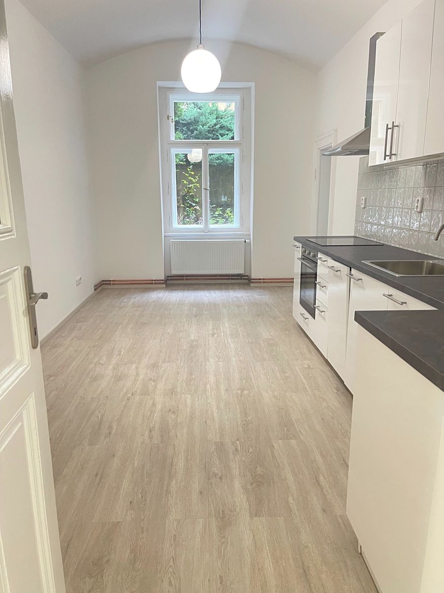 Pronájem bytu 3+kk 90 m²