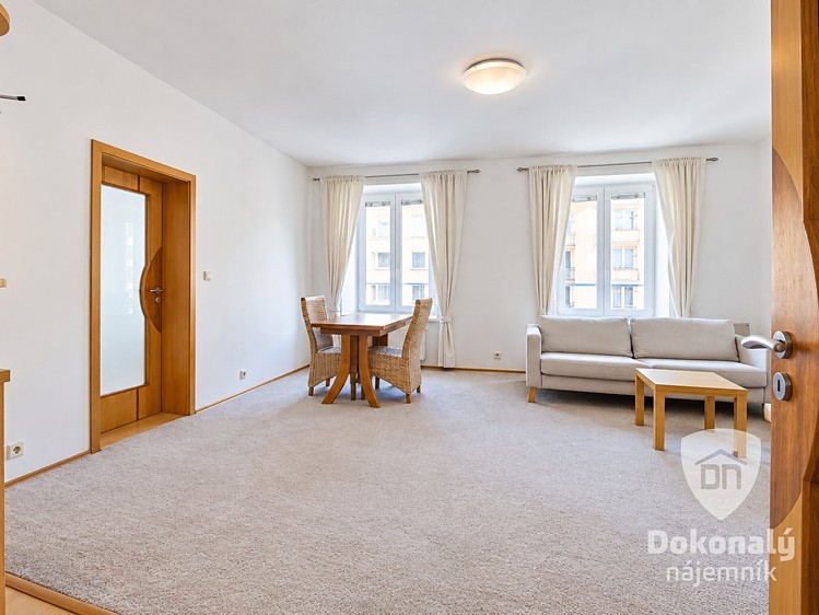 Pronájem bytu 2+kk, 53 m² (4 z 22)