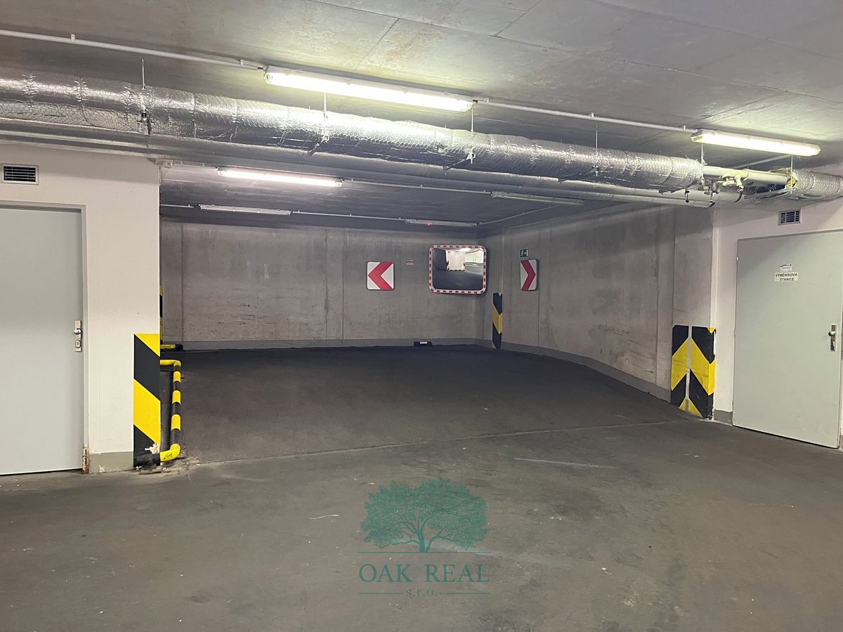 Pronájem garáže 17 m² – fotografie 5