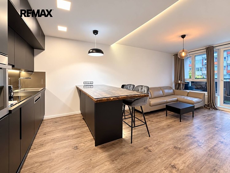 Квартира 2+kk в оренду, 55 м² (4 з 27)