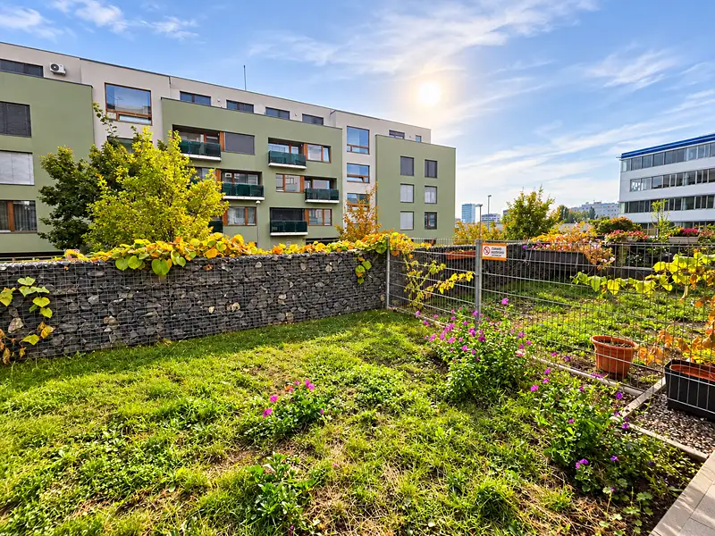 Prodej bytu 2+kk 54 m², Praha – náhled fotky 3
