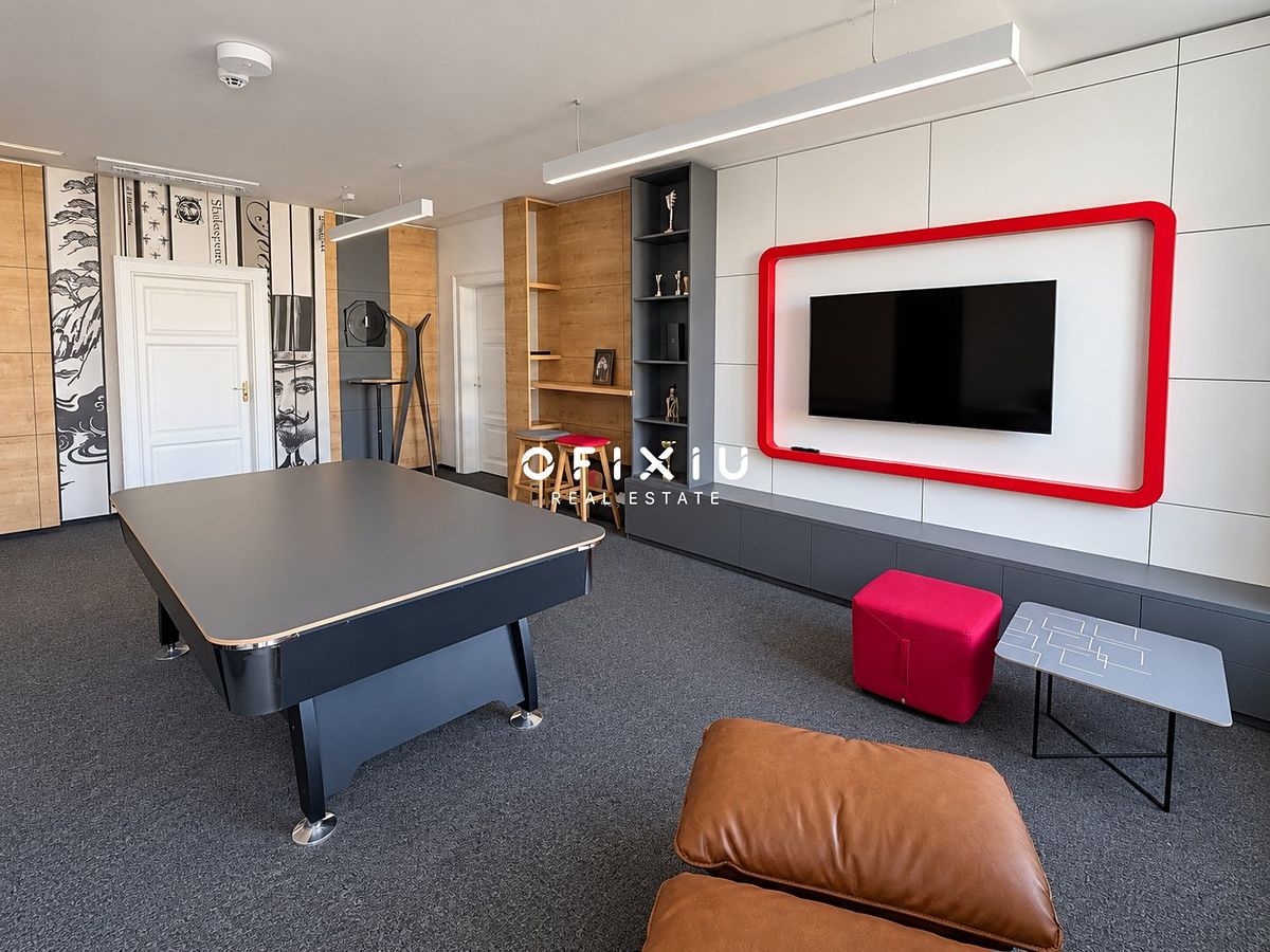 Pronájem kanceláře 294 m² – fotografie 5