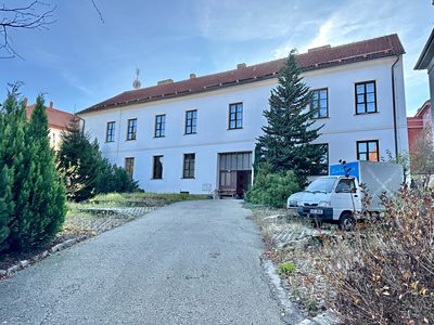 Prodej vily 503 m², pozemek 1727 m²