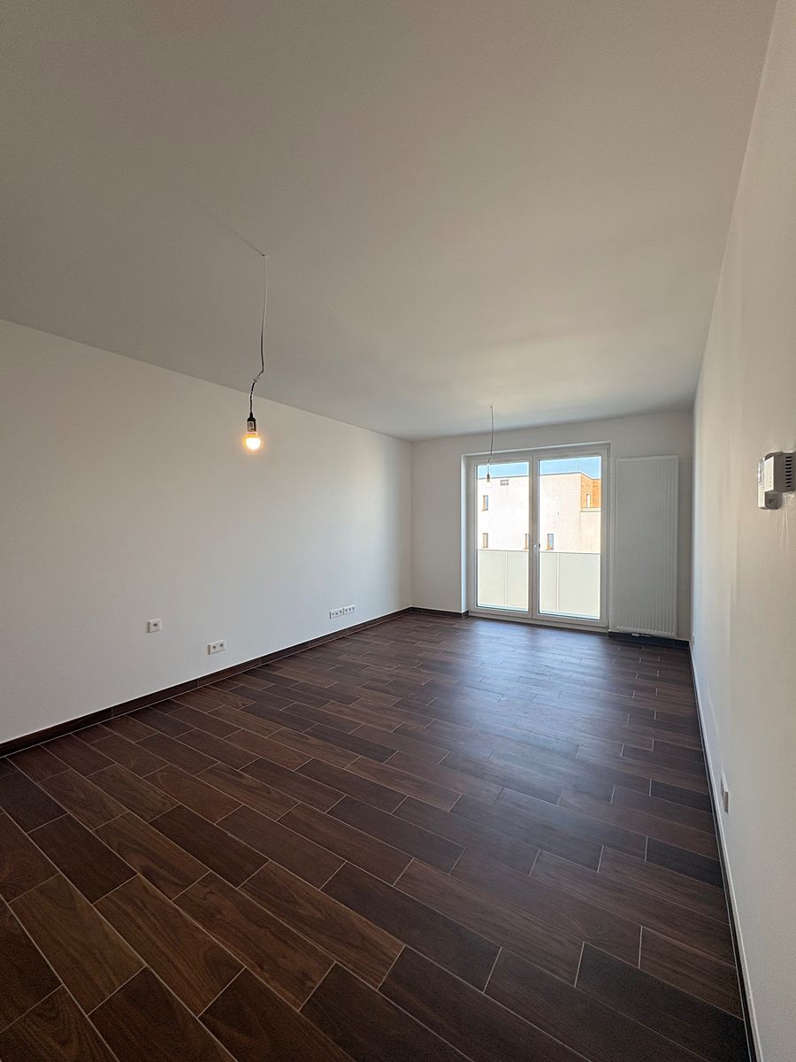 Pronájem bytu 1+kk 33 m² – fotografie 2