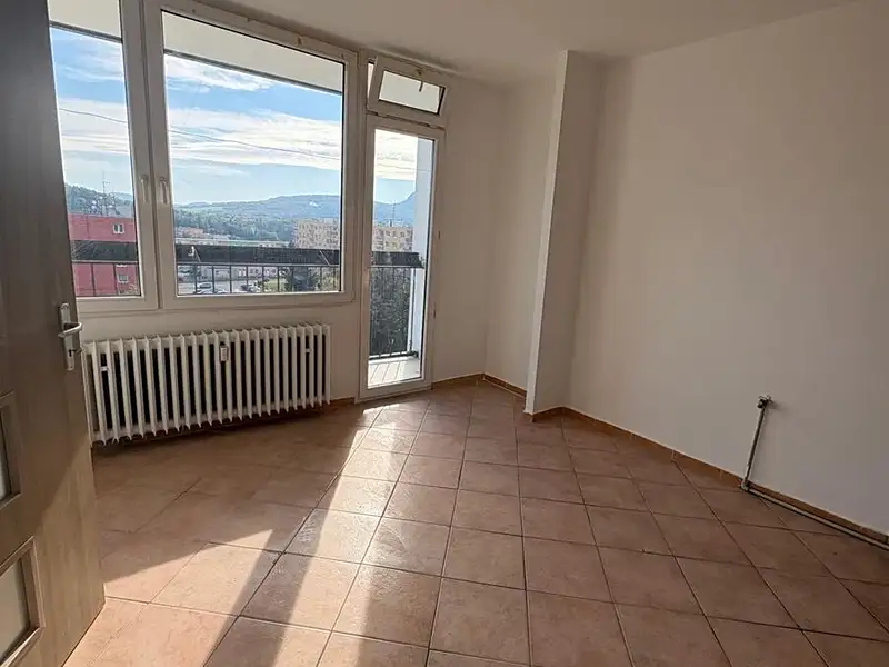 Pronájem bytu 1+1 54 m², Bílina – náhled fotky 3