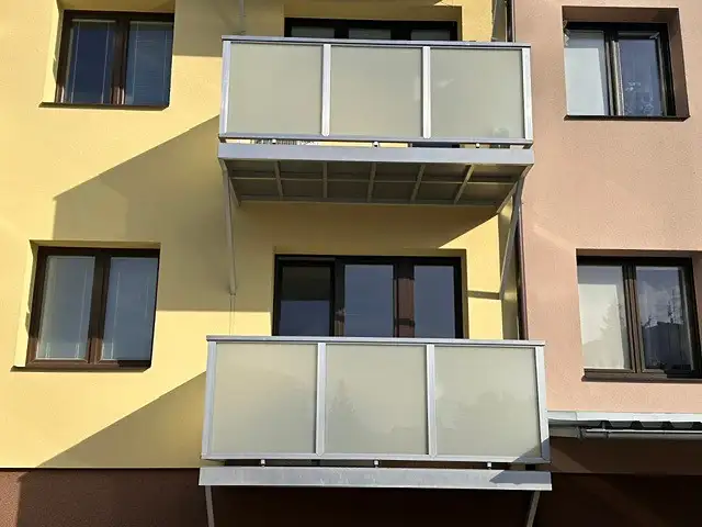 Prodej bytu 3+1 68 m², Bělá pod Bezdězem – náhled fotky 2