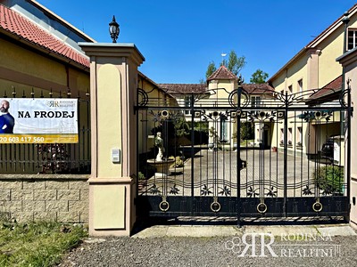 Prodej komerčního prostoru, 1 000 m² (2 z 30)