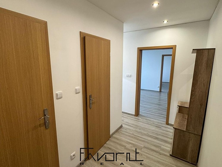 Pronájem bytu 2+1, 55 m² (6 z 7)