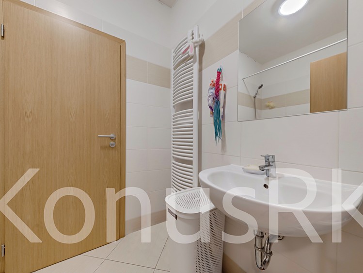 Квартира 2+kk на продаж, 69 м² (12 з 17)