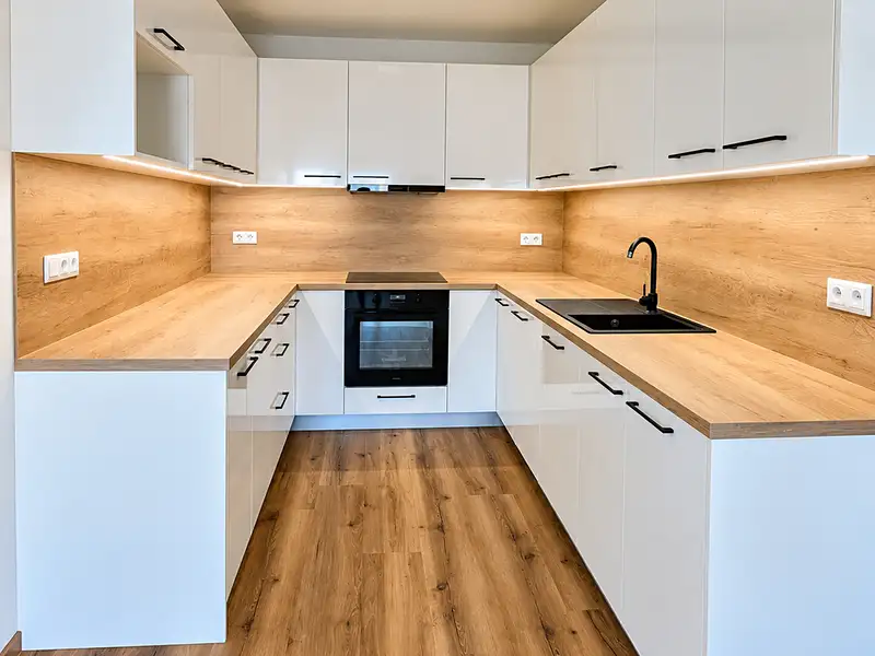 Pronájem bytu 3+kk 92 m², Hodonín – náhled fotky 2
