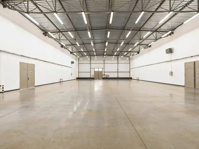 Pronájem skladového prostoru 1395 m², Praha – náhled fotky 3