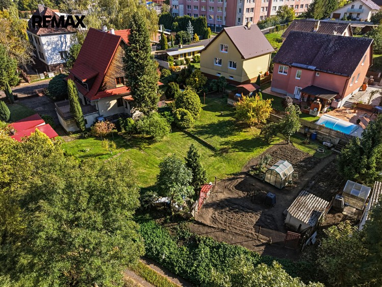 Haus zum Kauf, 236 m² (2 von 45)