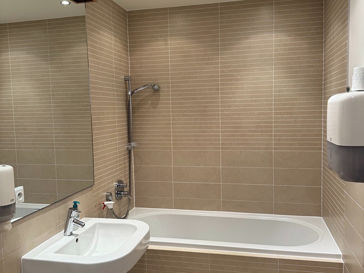 Комерційне приміщення в оренду, 140 м² (8 з 13)