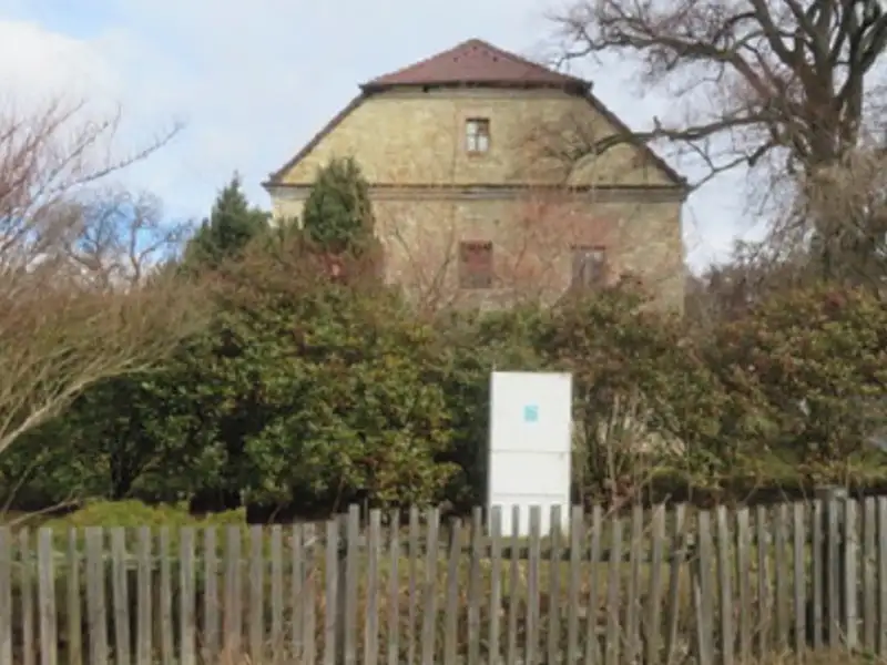 Dražba rodinného domu 307 m², pozemek 1098 m², Horka – náhled fotky 2