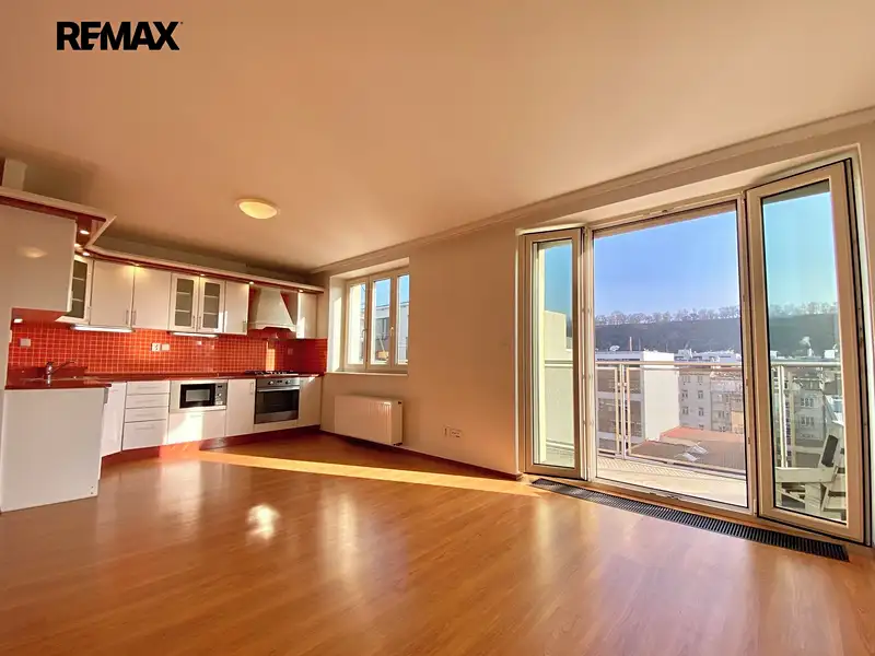 Pronájem bytu 4+kk 171 m², Praha – náhled fotky 1
